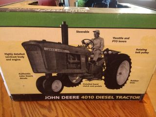 ERTL 1/8 Scale John Deere 4010 Diesel Narrow Front Tractor - 40th anniversary 6