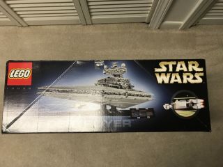 LEGO Star Wars Imperial Star Destroyer 10030 Ultimate Collector Series - 2