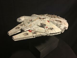 Star Wars Millennium Falcon Model - Bandai 1/144 - Fully Built,  Lights