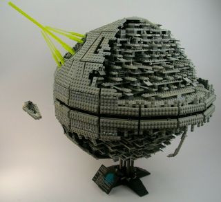 2005 Lego 10143 Star Wars Death Star Ii 100 Complete Detailed Collectors Set