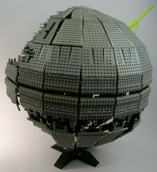2005 LEGO 10143 Star Wars Death Star II 100 Complete Detailed collectors set 5