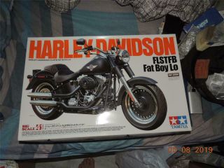 Tamiya 1/6 Harley - Davidson Flstfb Fat Boy Lo Bike Motorcycle Kit 16041