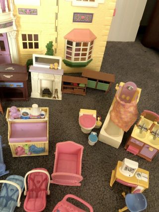 Fisher Price 2005 Vintage Loving Family Grand Mansion Dollhouse W/ Accessories 6