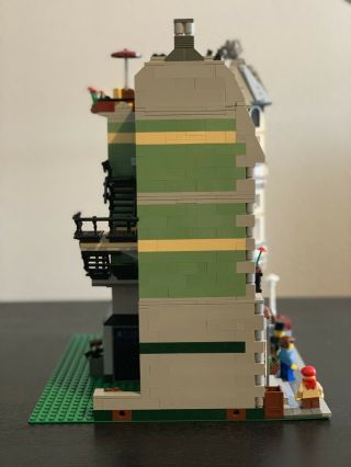 LEGO 10185 Creator Green Grocer 3