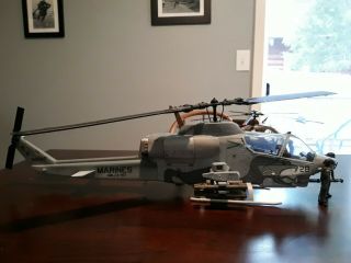 1:18 Ultimate Soldier Cobra and Little Bird helicopters 2