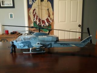 1:18 Ultimate Soldier Cobra and Little Bird helicopters 7