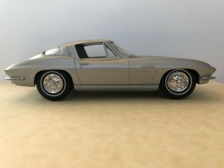 1964 Corvette Coupe Silver/gray.  1/25 Scale Dealer Promo