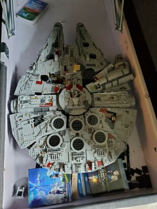 Adult Owned 4 Display Lego 75192 Star Wars Millennium Falcon Ucs 