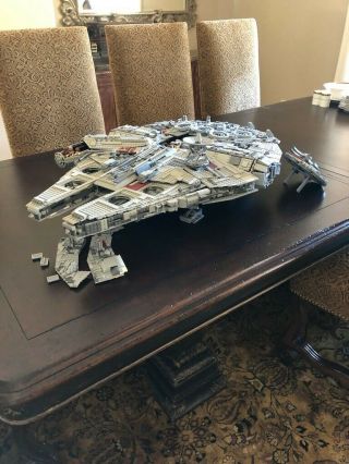 LEGO Star Wars Ultimate Collector ' s Millennium Falcon (10179) 2