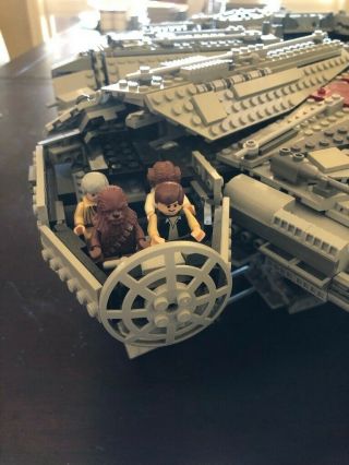 LEGO Star Wars Ultimate Collector ' s Millennium Falcon (10179) 3