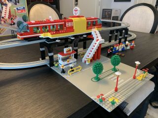 LEGO 6399 Airport Shuttle 100 Complete And 2