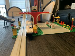 LEGO 6399 Airport Shuttle 100 Complete And 5