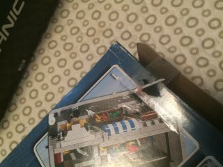 LEGO 10185 Creator Green Grocer - but Opened and Ugly Box 7