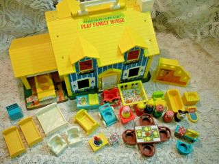 Vintage Fisher Price Little People Play Family Yellow House 952 Complete 34 Pc