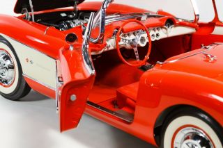 1/6 Highway 61 1957 Corvette Red / Beige 50402 MASSIVE RARE MODEL 9