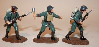 Trophy of Wales,  WW1 German Attack on the Western Front,  6 Figures GW18 7
