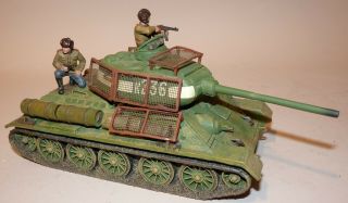 King & Country,  World War 2,  T - 34 Tank With 2 Crew,  Boxed