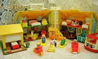 Vintage Fisher Price Little People Play Family Yellow House 952 Complete 33 Pc
