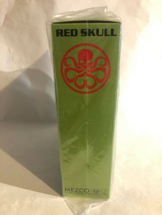 Mezco One:12 Classic Red Skull Exclusive 5