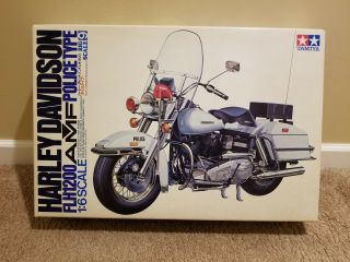 Tamiya 1/6 Harley - Davidson Flh1200 Police Motorcycle Model Kit