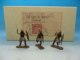 East Of India Persian Infantry Attacking With Wicker Shield Set Of Three Acp07