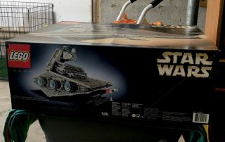 LEGO Star Wars UCS Imperial Star Destroyer (10030) 5