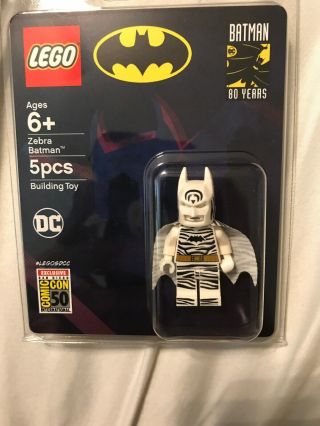 Sdcc 2019 Lego Set Of 3 Dc,  Stranger Things And Spider - Man Minifigure Sdcc 2019