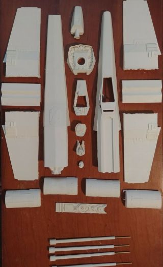 Studio 1/24 X - Wing Fighter Resin Kit