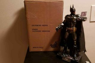 Hot Toys Batman Arkham Knight Vgm26 1/6 Figure