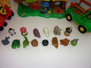 Fisher Price Zoo Talkers Interactive Playset 14 animals sounds Jeep & Train man 4