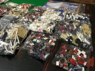 Open Box LEGO Grand Carousel 10196 100 Complete All 27 Bags 6