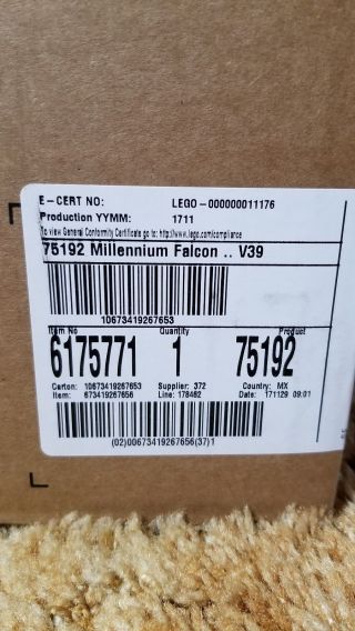 LEGO 75192 Star Wars Millennium Falcon Ultimate Collectors Series UCS 2