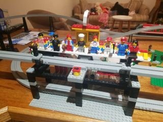 LEGO 6399 Airport Shuttle Monorail 100 Complete - Tested/Works - Instructions 6