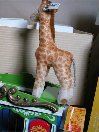 Steiff Golden Age of The Circus Wagon With Giraffe 1980s 2