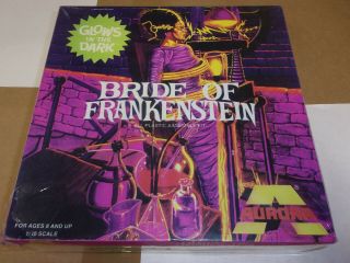 Aurora Glow In Dark Monster Bride Of Frankenstein Square Box With Kit