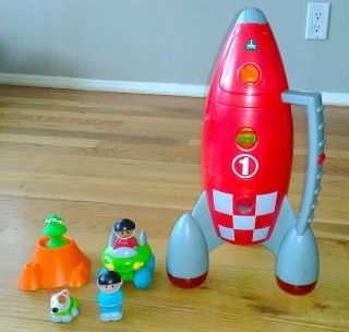 Elc Early Learning Centre Happy Land Lift Off Rocket With Figures - Complete