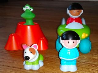 ELC Early Learning Centre Happy Land Lift Off Rocket with Figures - COMPLETE 2