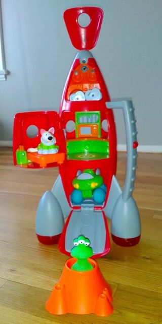 ELC Early Learning Centre Happy Land Lift Off Rocket with Figures - COMPLETE 3