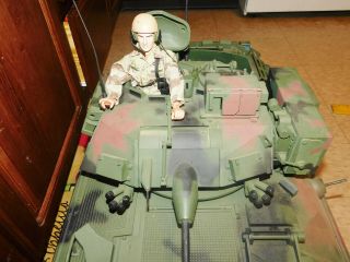21st Century Toys 1/6 Bradley Tank M2 Fighting Vehicle GI Joe Ultimate Soldier 8