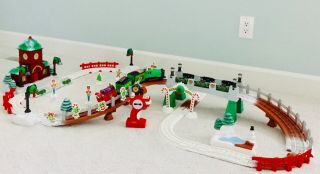 Geotrax Remote Control Christmas In Toy Town Train Set With Lights & Sounds