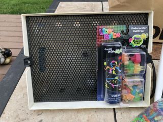 VINTAGE LITE BRITE LIGHT BRIGHT WITH PEGS AND DESIGN CARDS 2