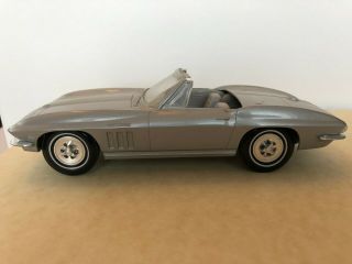 1965 Corvette Convertible Silver/grey.  1/25 Scale Dealer Promo