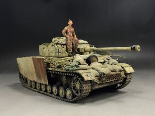 1/35 Built Dragon Wwii German Panzer Iv Ausf.  H Tank Model W/sandbags Details