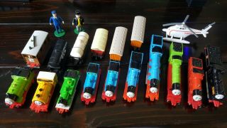 ERTL Thomas The Tank Engine and Friends Die Cast Collectors Train Set w/ Books 2