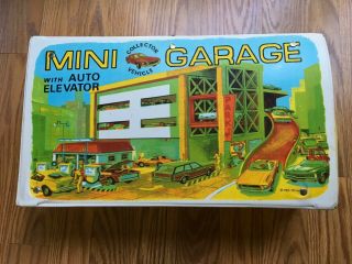 1969 Ideal Toy Corp Mini Garage Vinyl Play Set W/ Vehicles