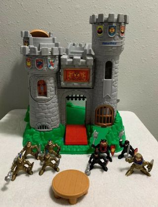 Fisher Price 1994 Great Adventure Castle,  8 Knights