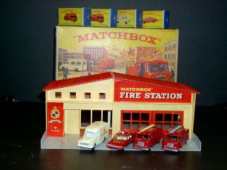 Matchbox Lesney Fire Station Gift Set G - 10 Cream Face 4 Mods Vnm Boxes