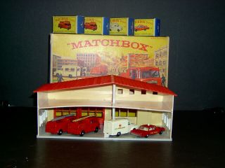 Matchbox Lesney Fire Station Gift Set G - 10 cream face 4 mods VNM boxes 2