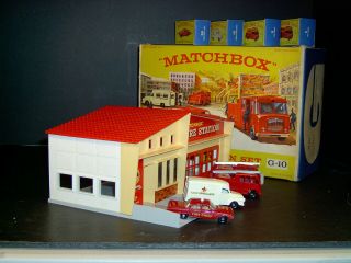 Matchbox Lesney Fire Station Gift Set G - 10 cream face 4 mods VNM boxes 4