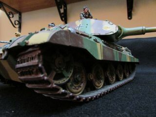 Collectors Showcase CS00457 German King Tiger Panzer Tank 1/30 Porsche Turret 4